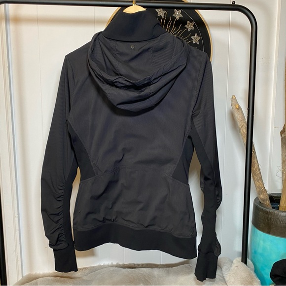 lululemon athletica Black Jacket - Picture 10 of 16